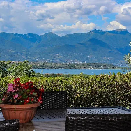 Villa Elena Appartamento In Villa Montinelle Exterior photo